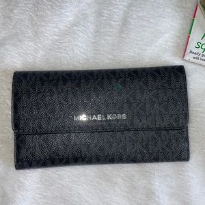 Michael Kors Jet Set Trifold Leather Wallet